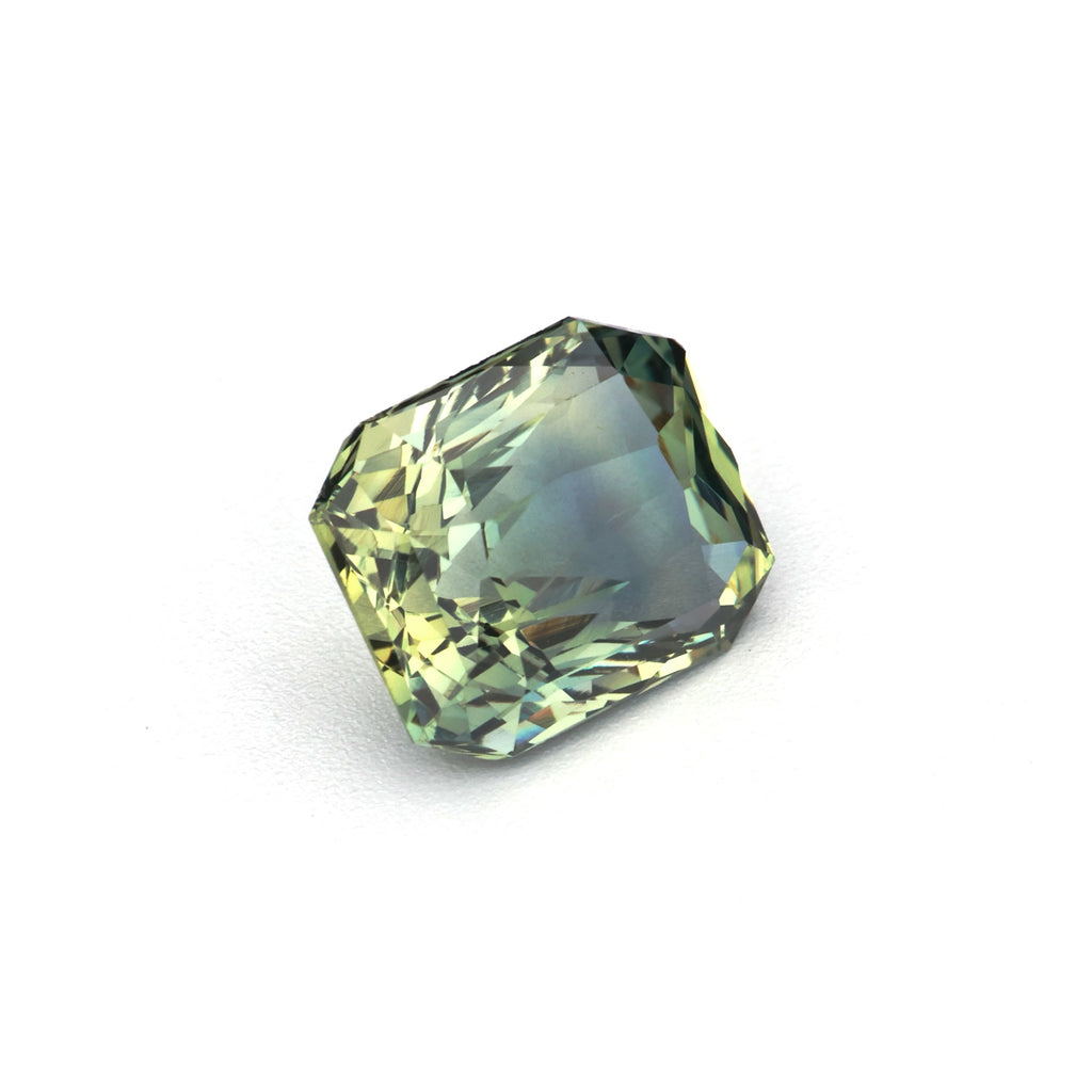 Green Sapphire - 1.32 ct