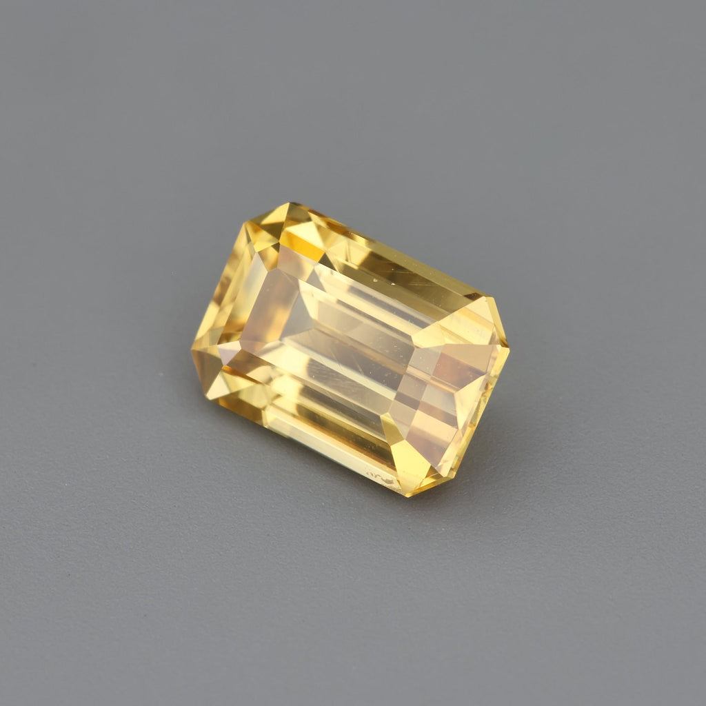 Yellow zircon - 2.40 ct