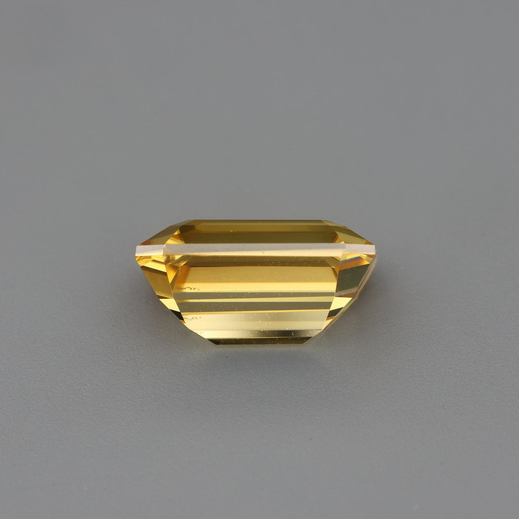 Yellow zircon - 2.40 ct