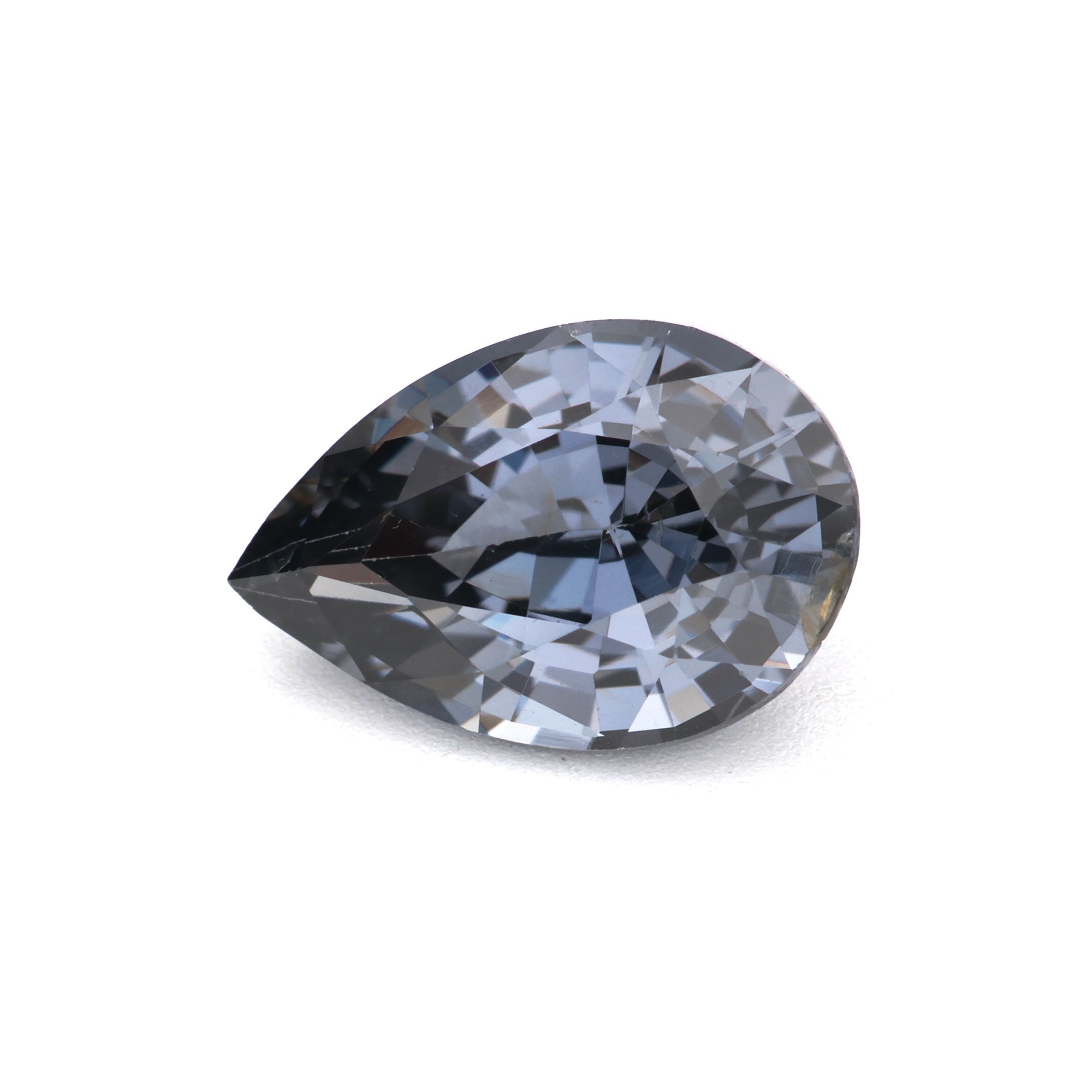 Gray spinel - 1.68 ct