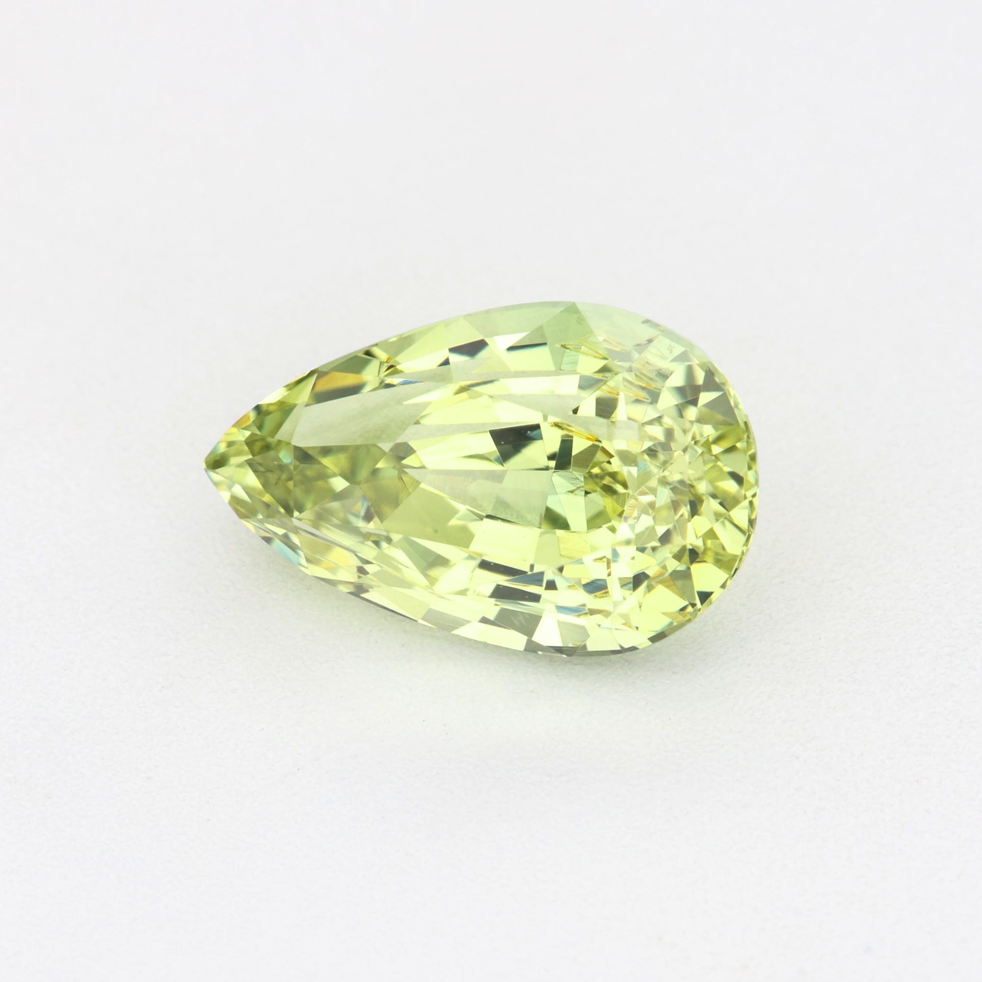 Green chrysoberyl - 1.31 ct