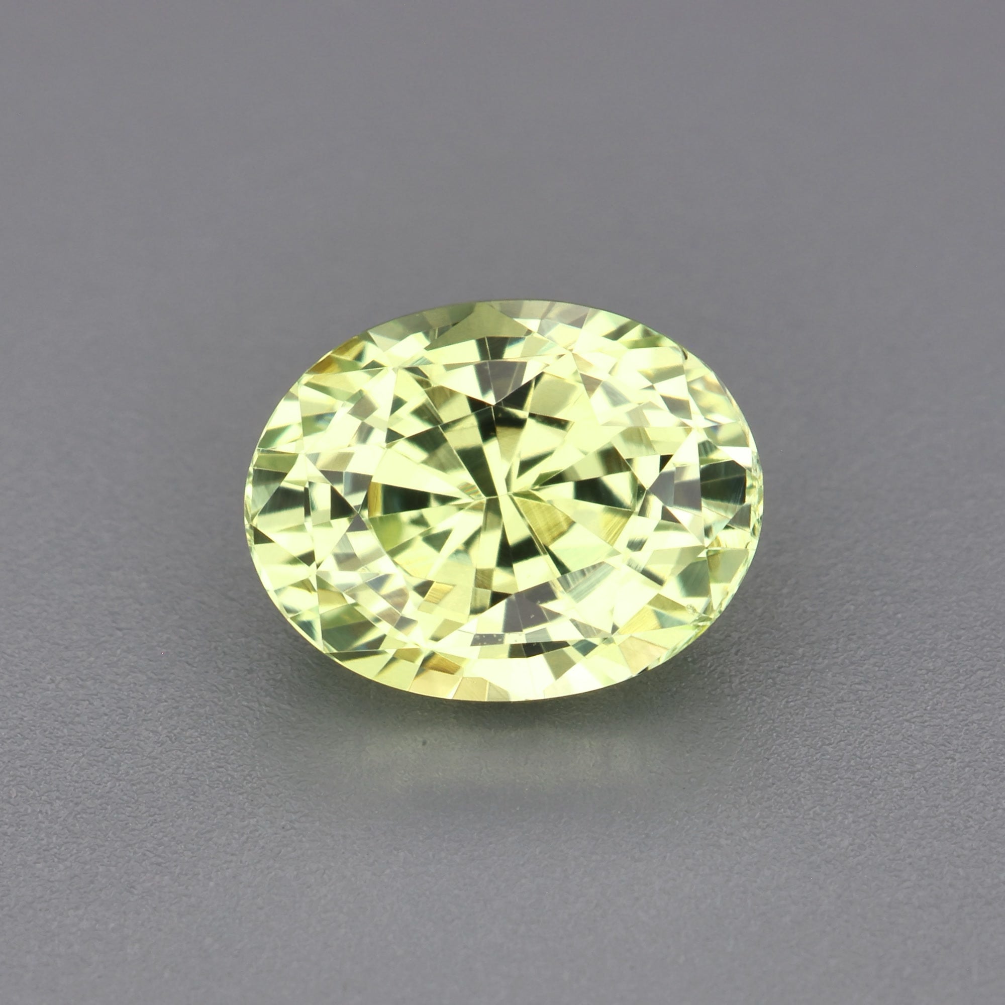 Green chrysoberyl - 1.25 ct