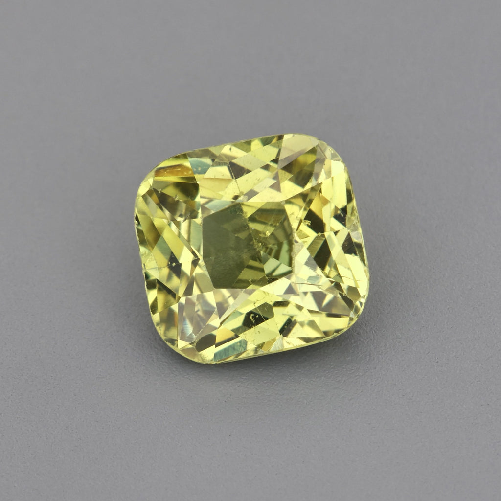 Green chrysoberyl - 1.08 ct