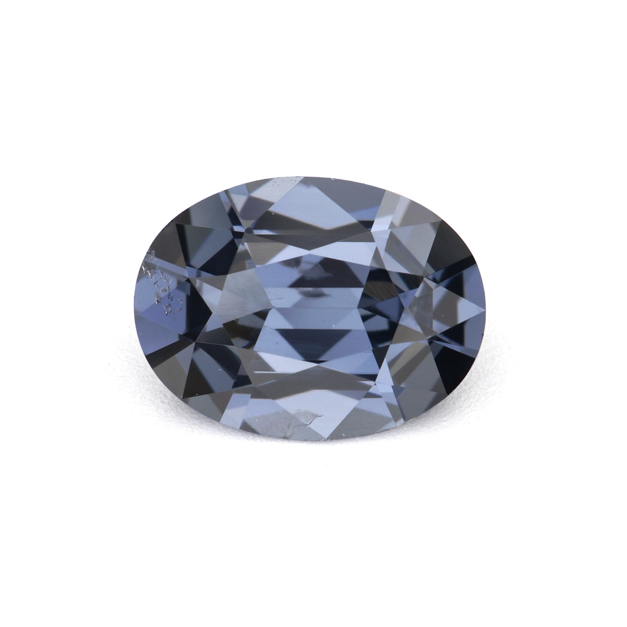 Gray spinel - 1.23 ct