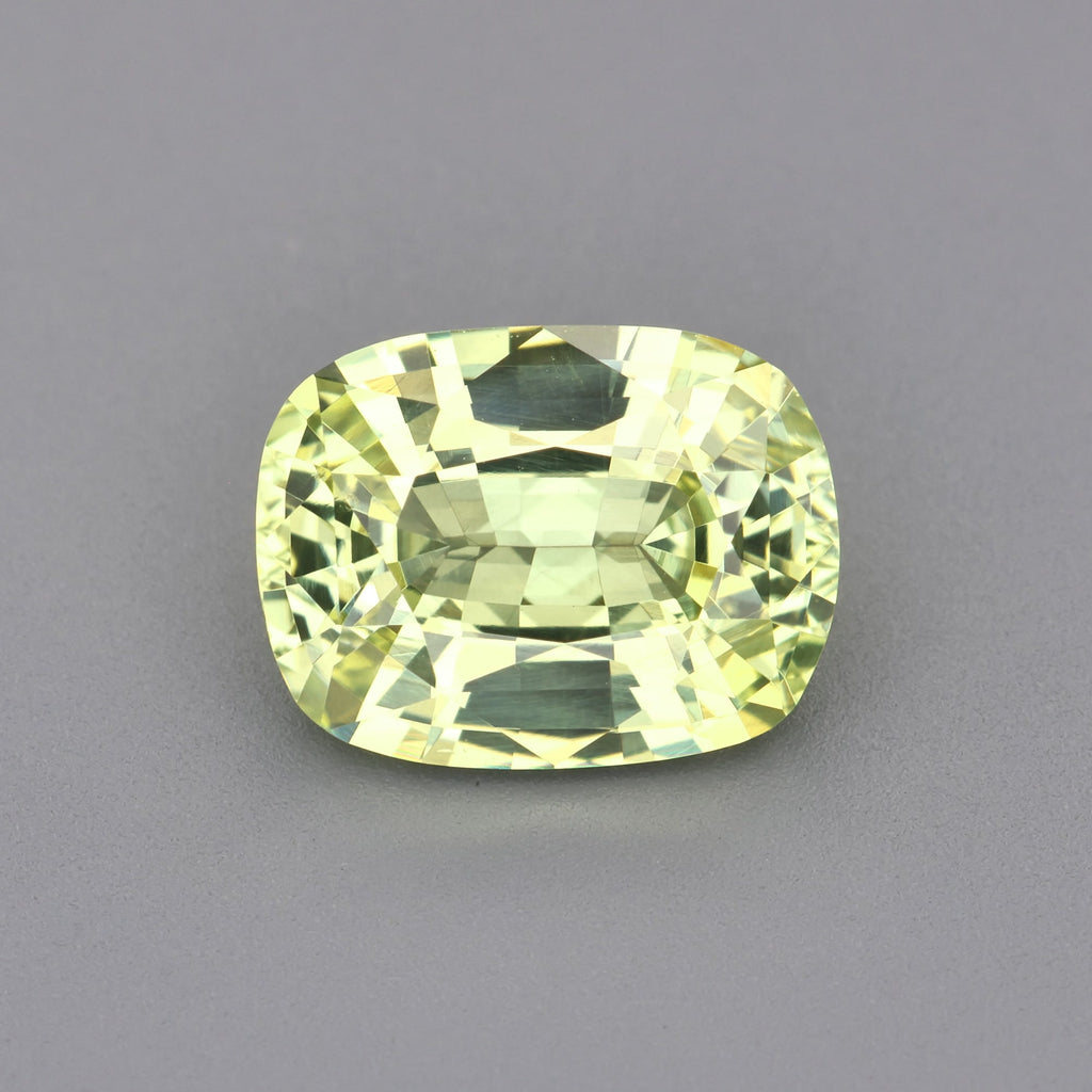 Green chrysoberyl - 1.61 ct