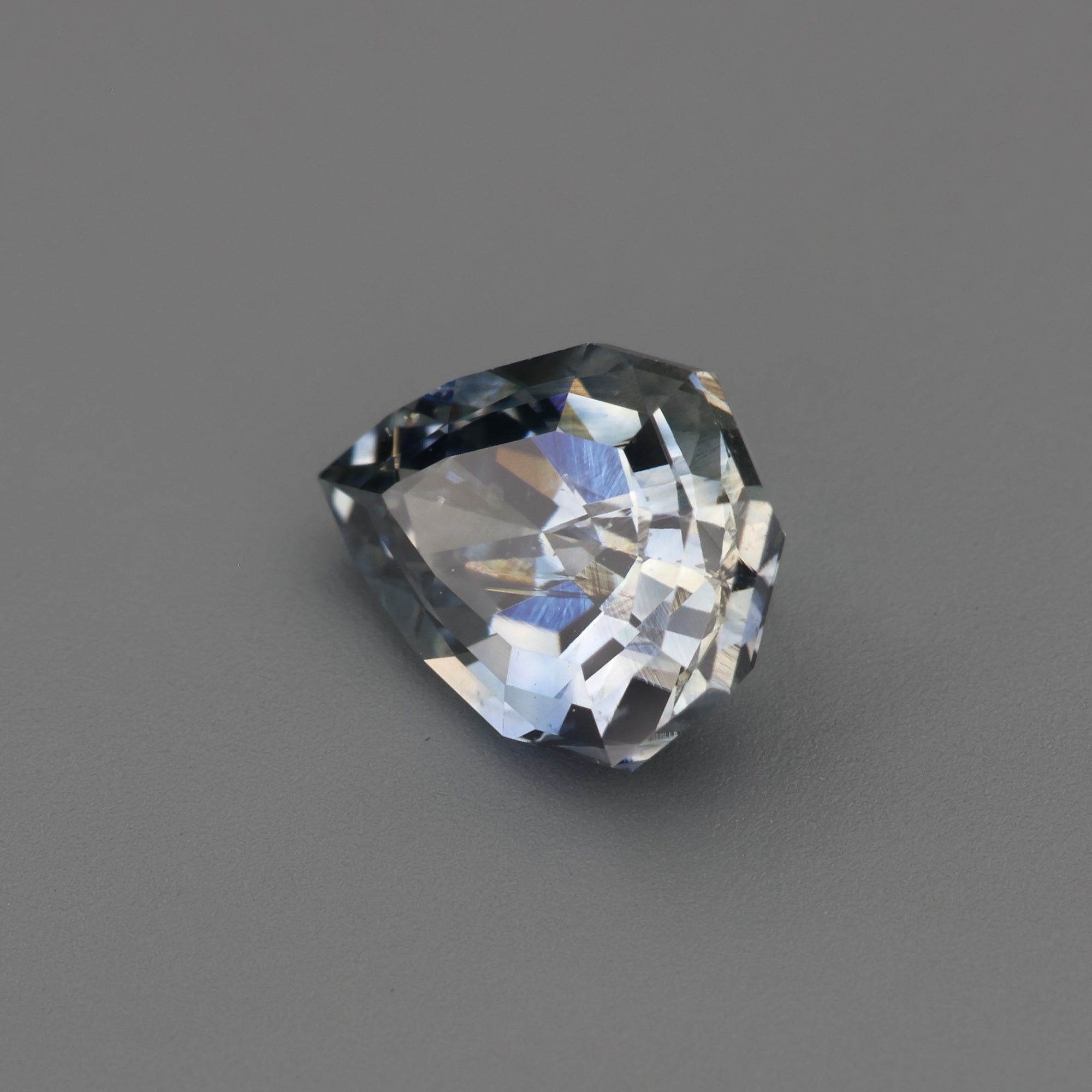 Bi Colour Sapphire - 1.66 ct
