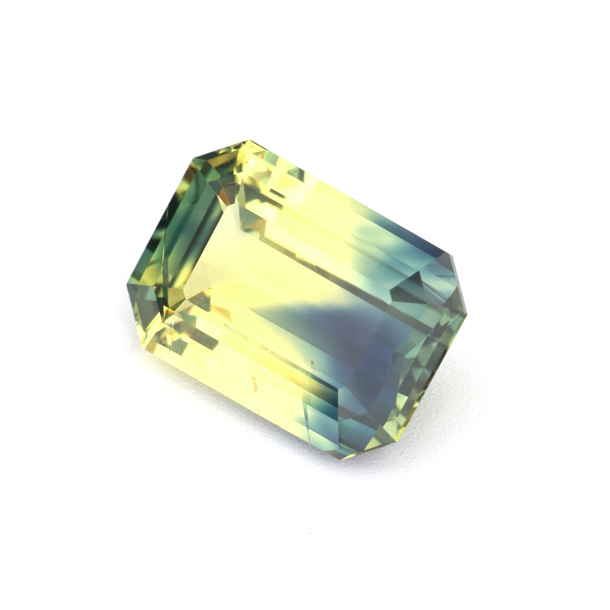Bi Colour Sapphire - 2.03 ct