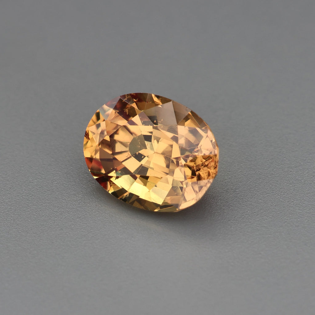 Yellow Sapphire - 1.36 ct