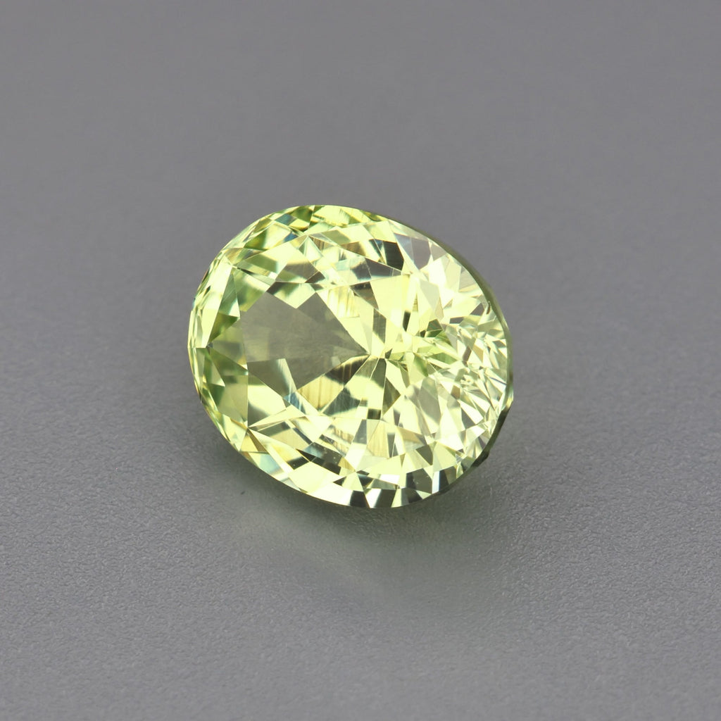Green chrysoberyl - 1.25 ct
