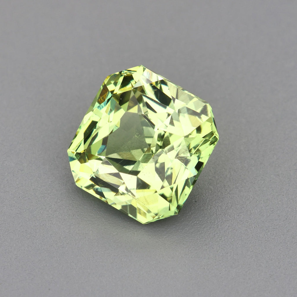 Green Chrysoberyl - 1.08 ct