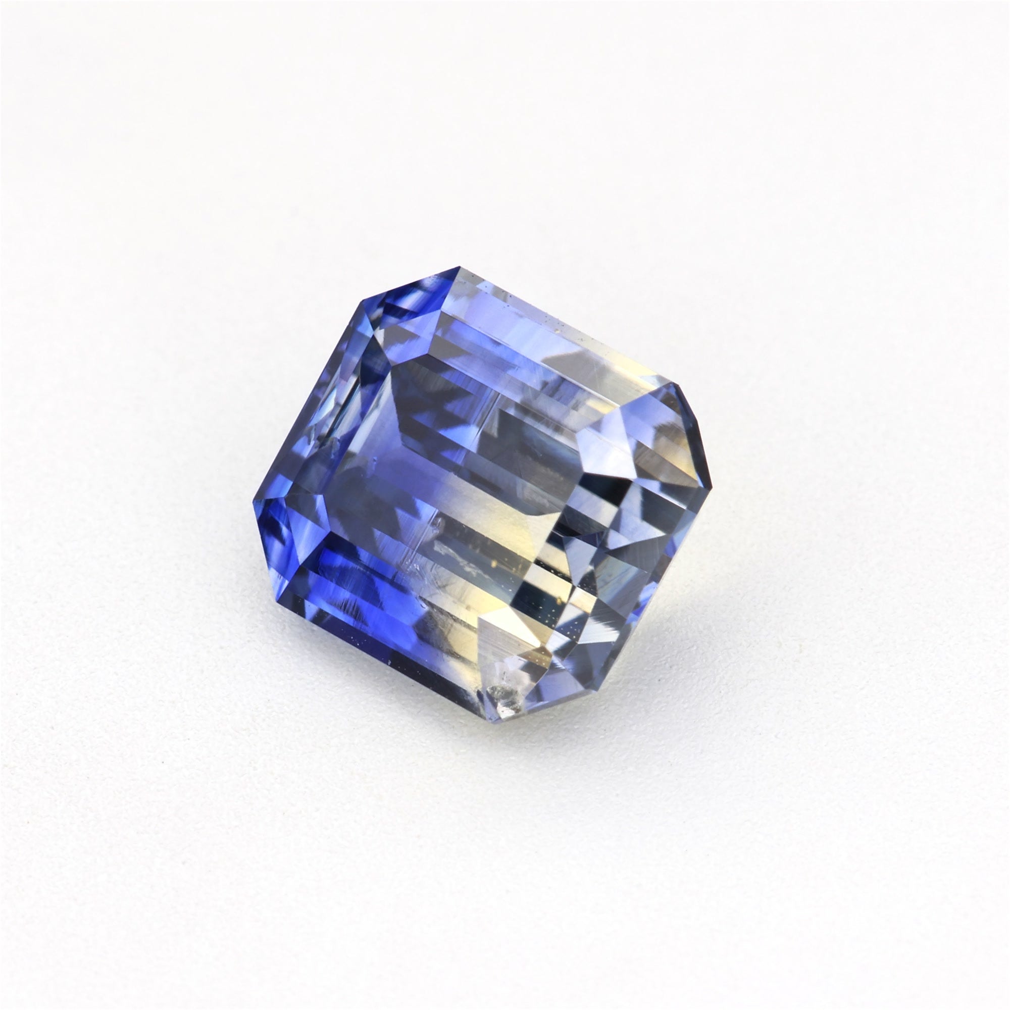 Bi Colour Sapphire - 1.63 ct