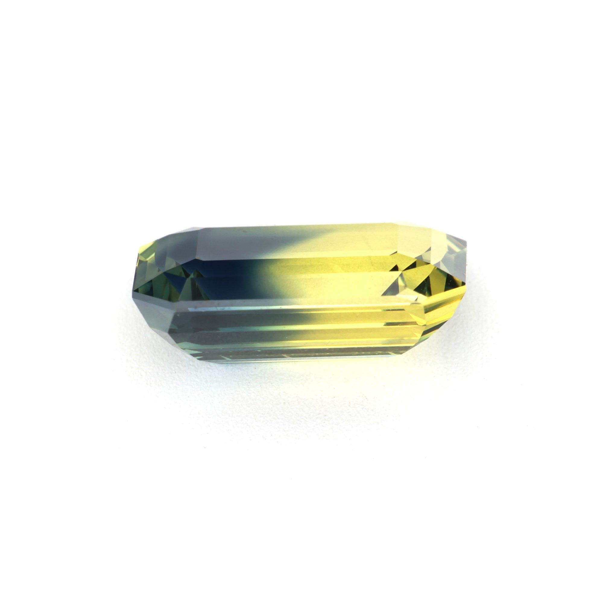 Bi Colour Sapphire - 2.03 ct