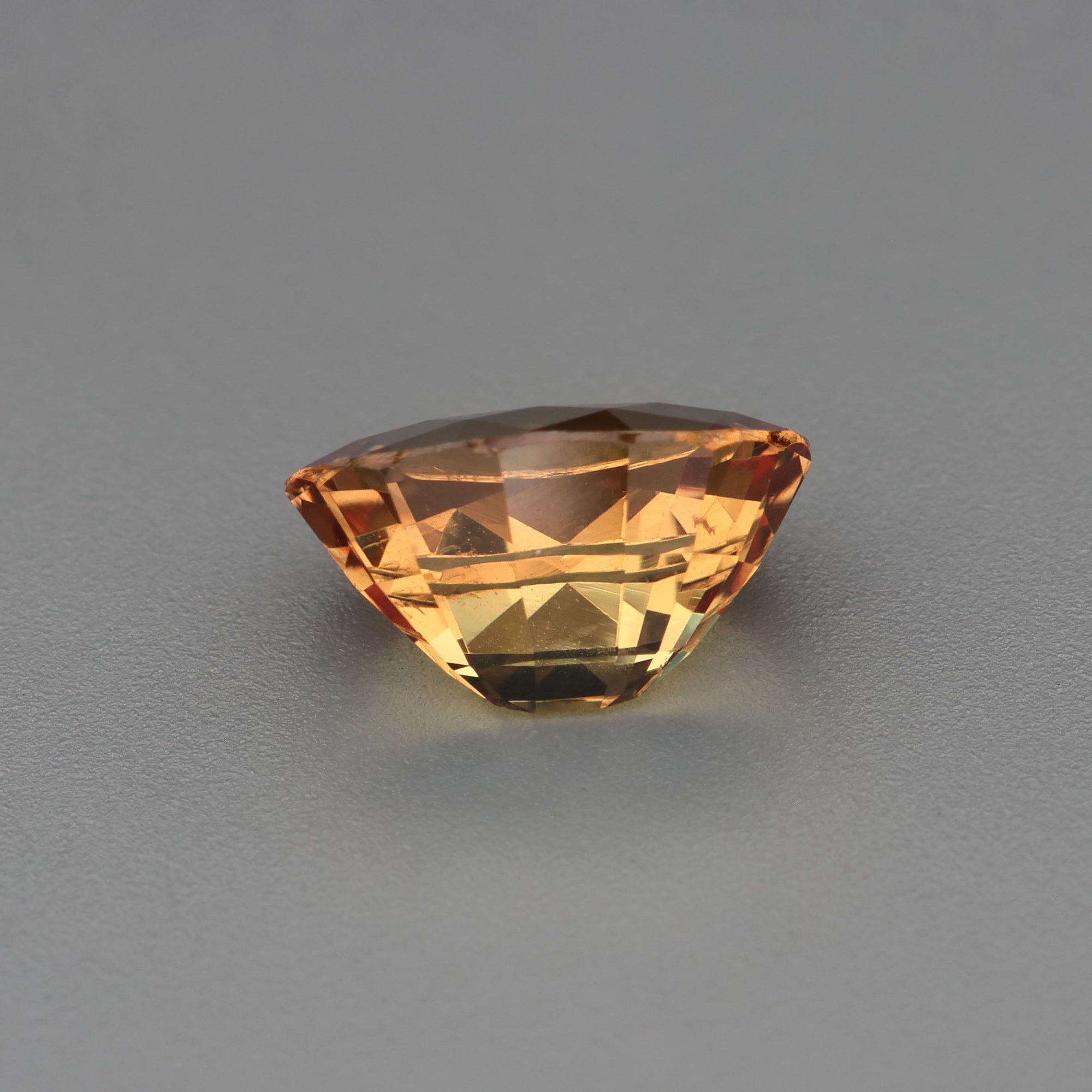 Yellow Sapphire - 1.36 ct