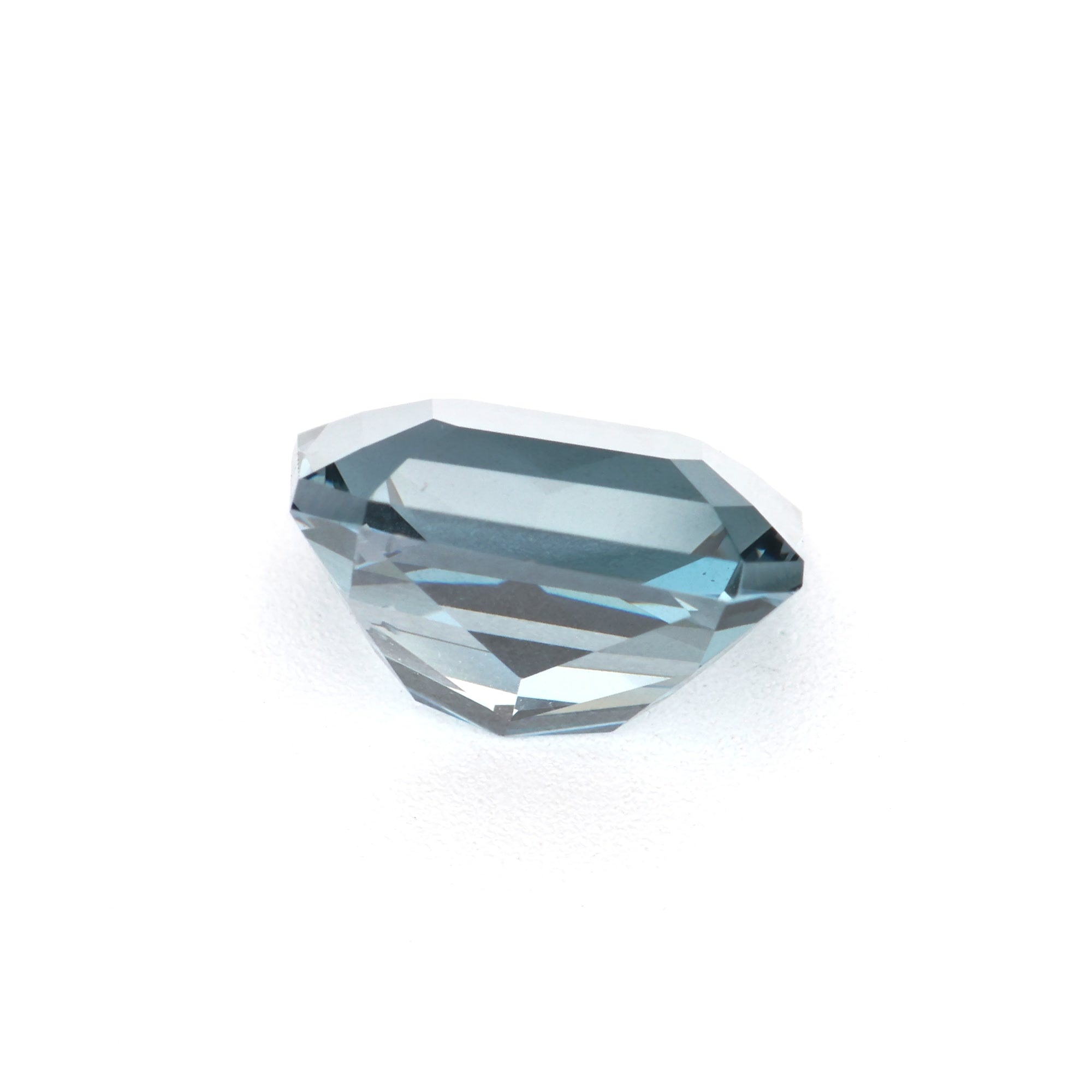 Blue spinel - 1.35 ct