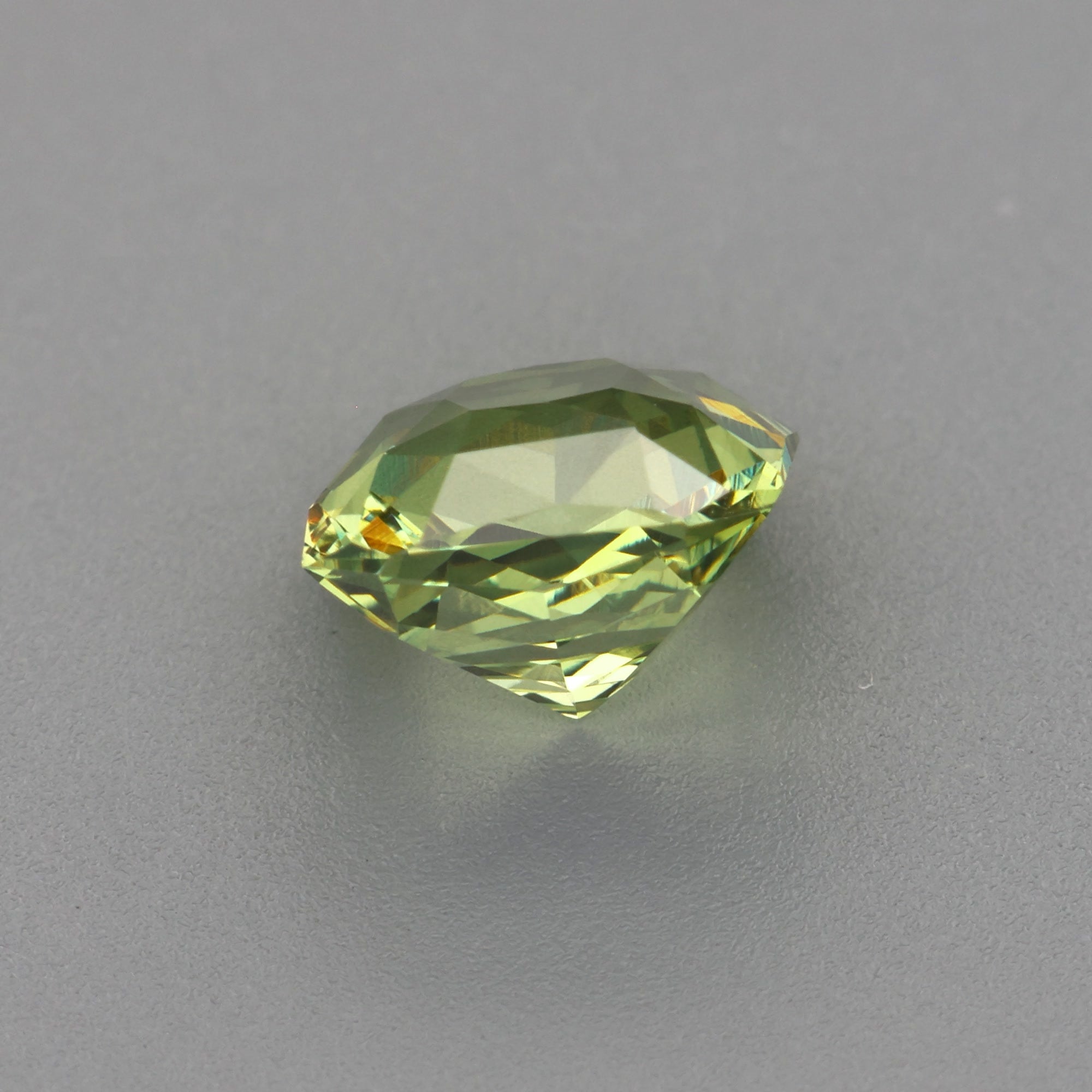 Green Chrysoberyl - 1.08 ct