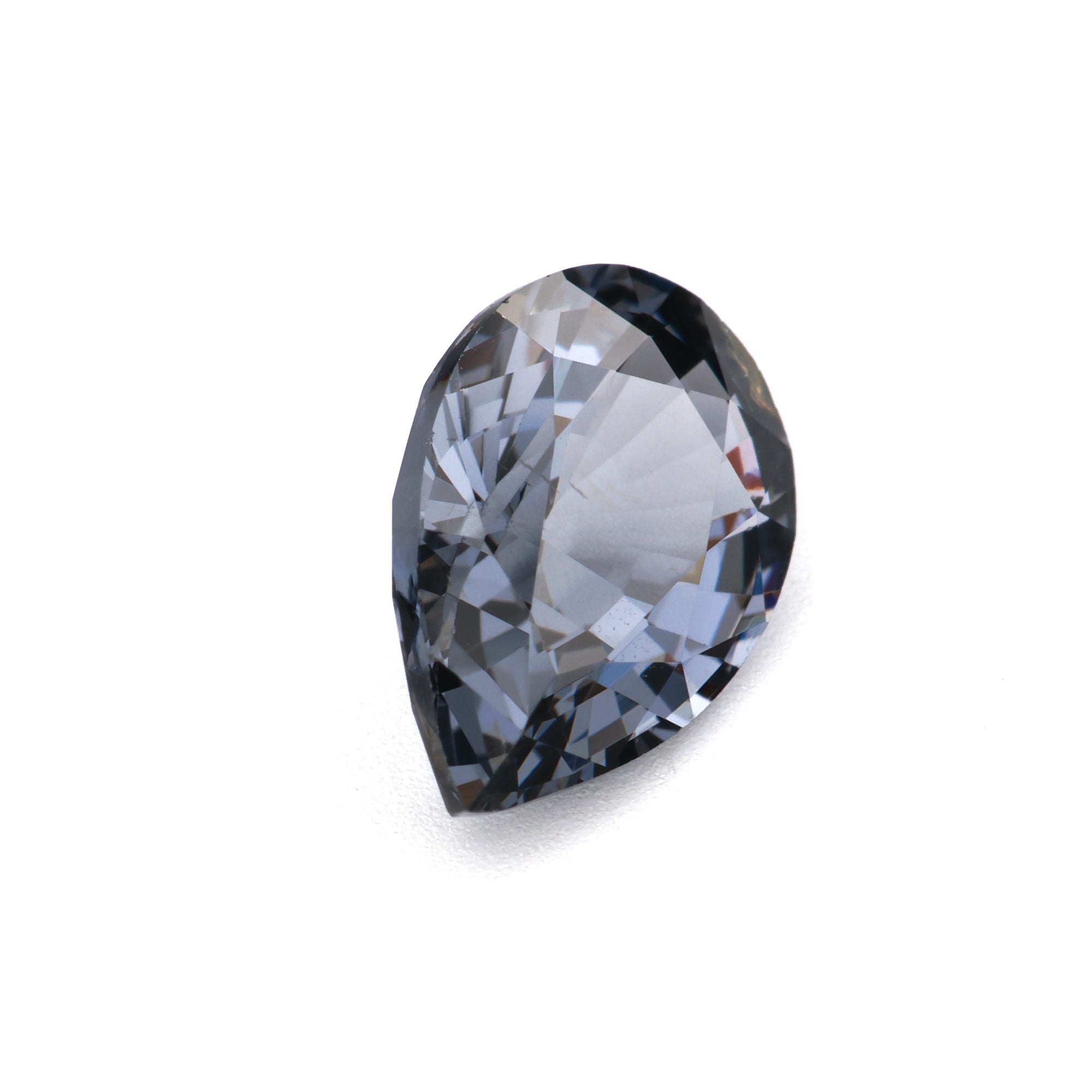 Gray spinel - 1.68 ct