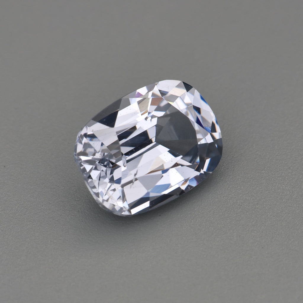 Grey Spinel - 1.05 ct