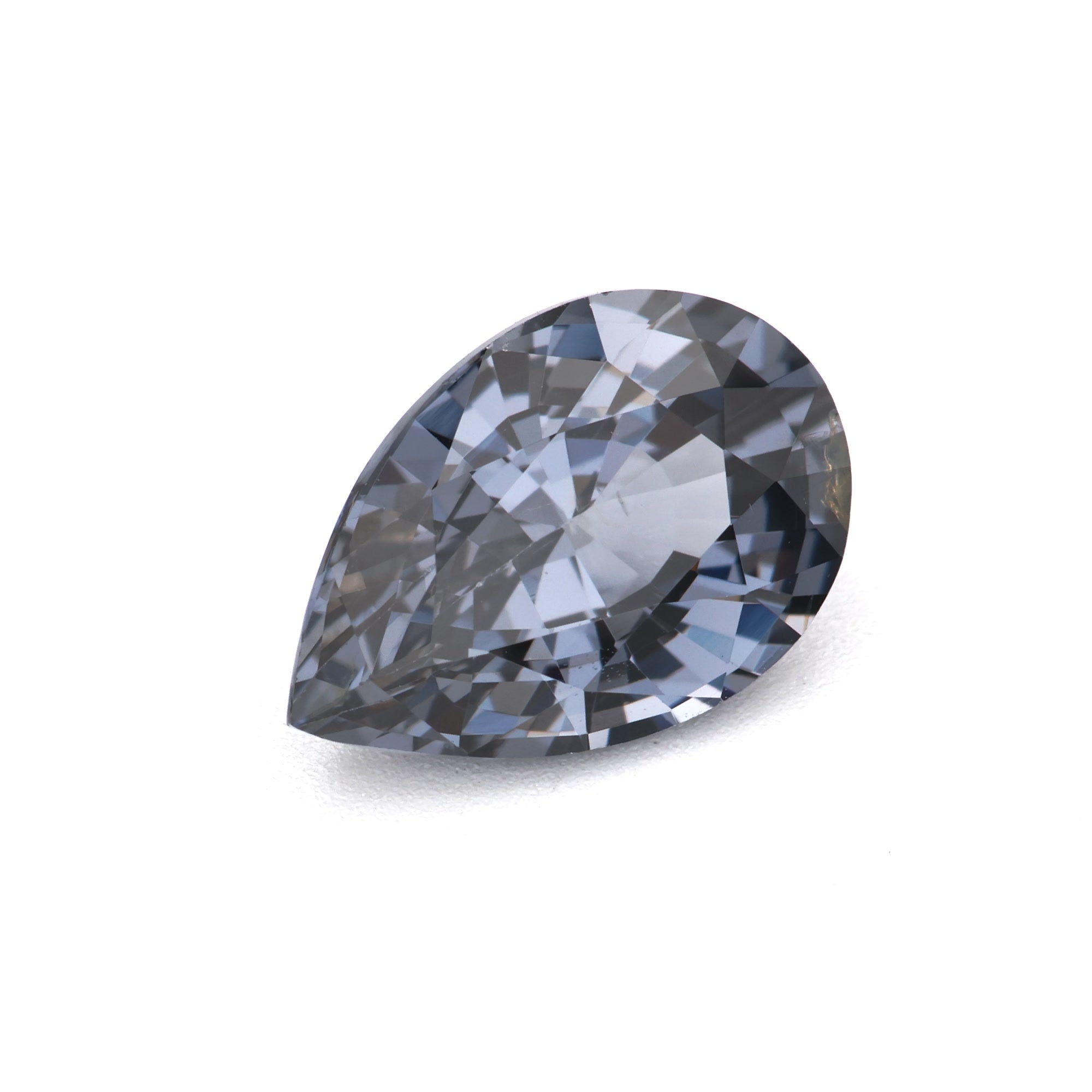 Gray spinel - 1.68 ct