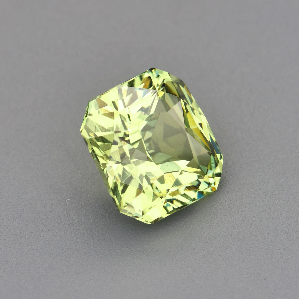 Green Chrysoberyl - 1.08 ct