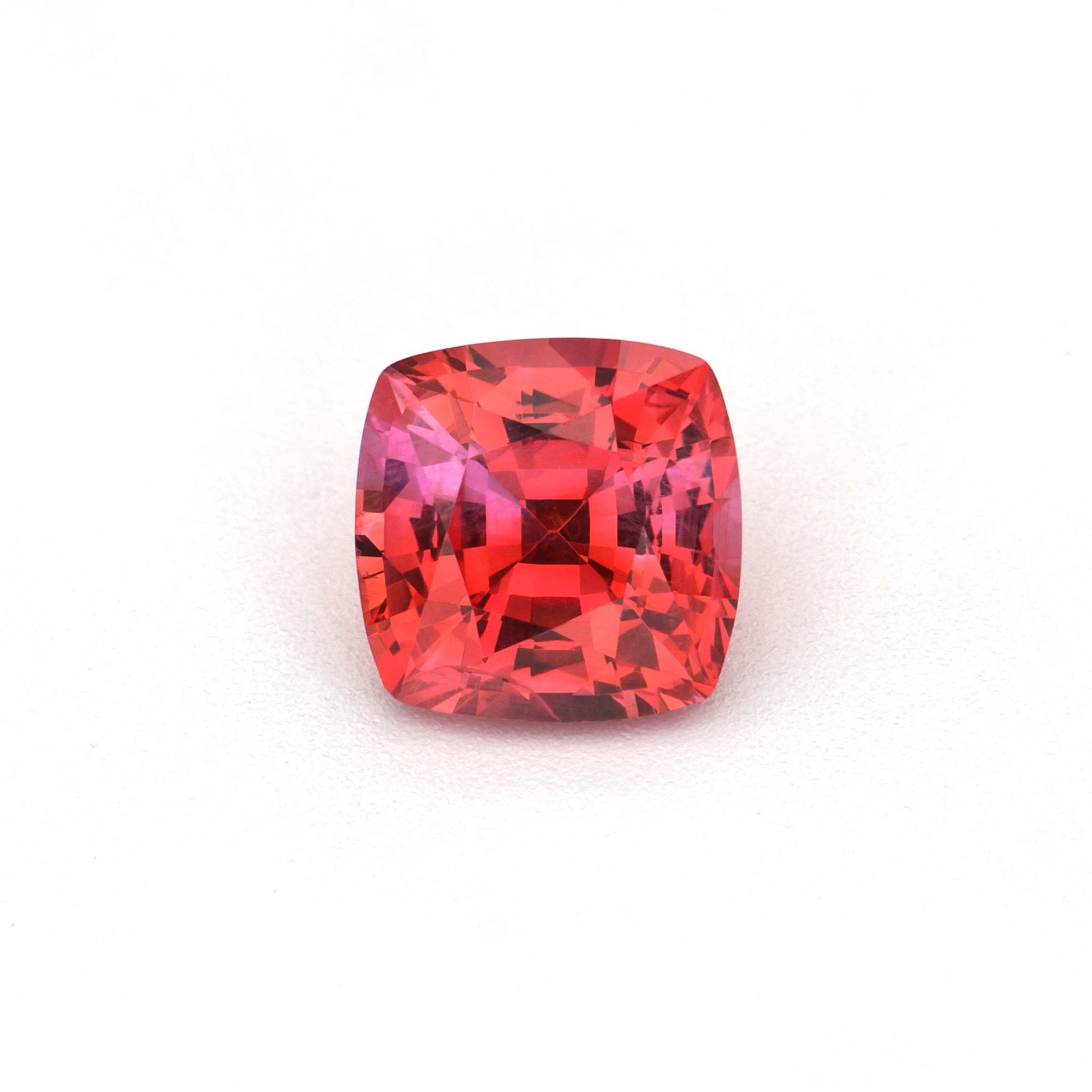 Padparadscha Sapphire - 0.92 ct