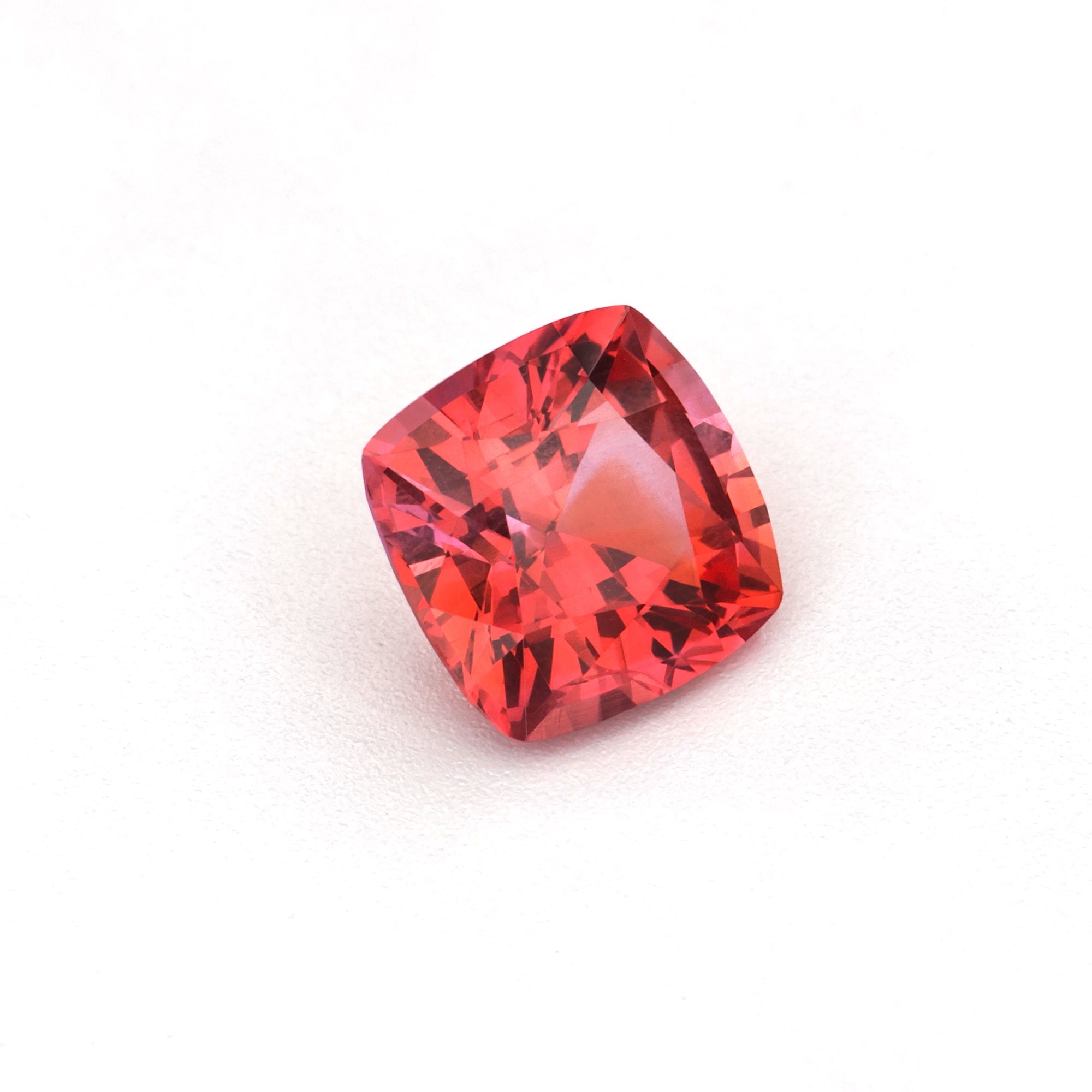 Padparadscha Sapphire - 0.92 ct