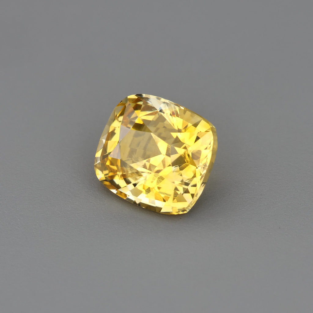 Yellow Sapphire - 1.27 ct