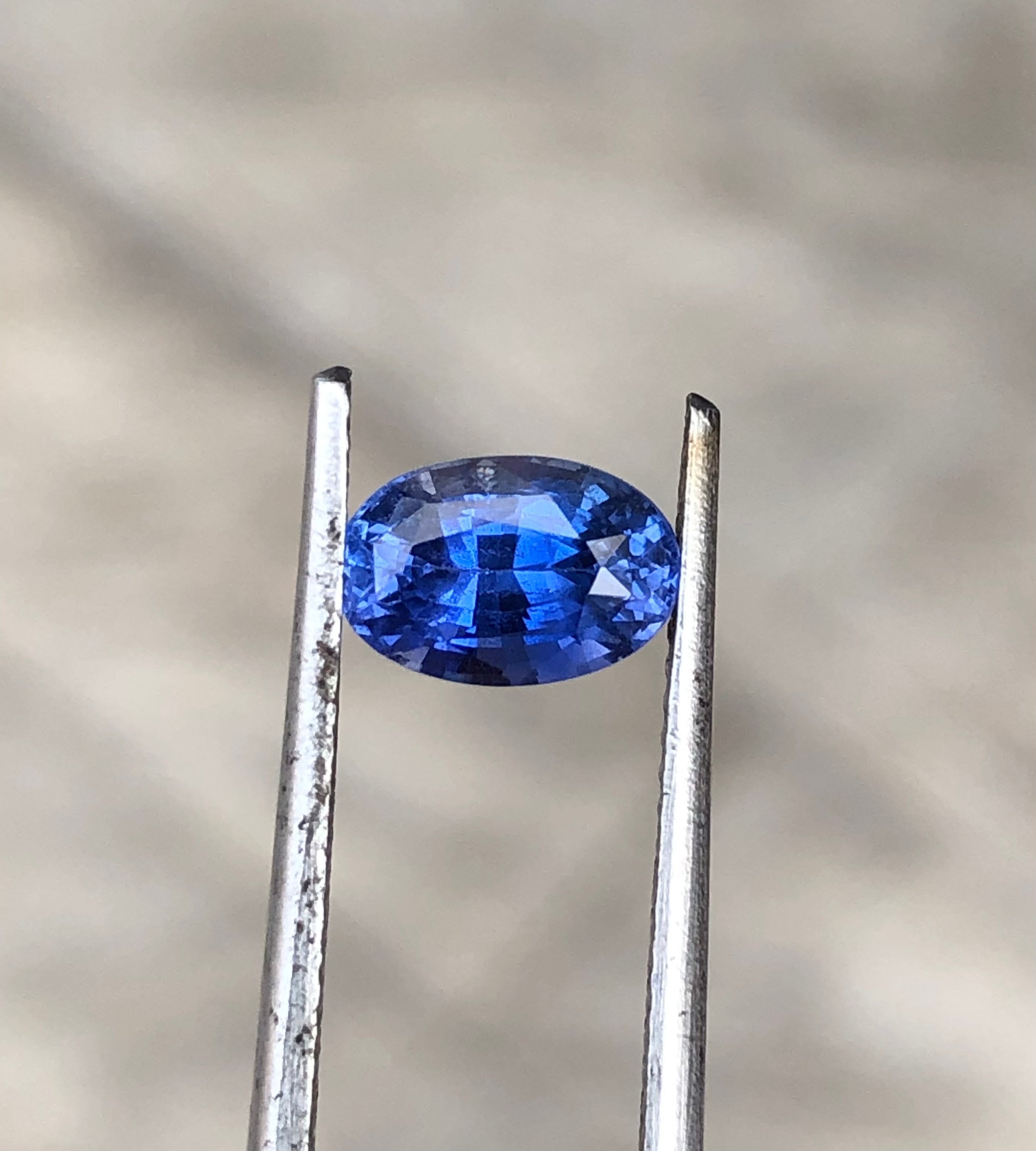 Blue sapphire - 1.50 ct