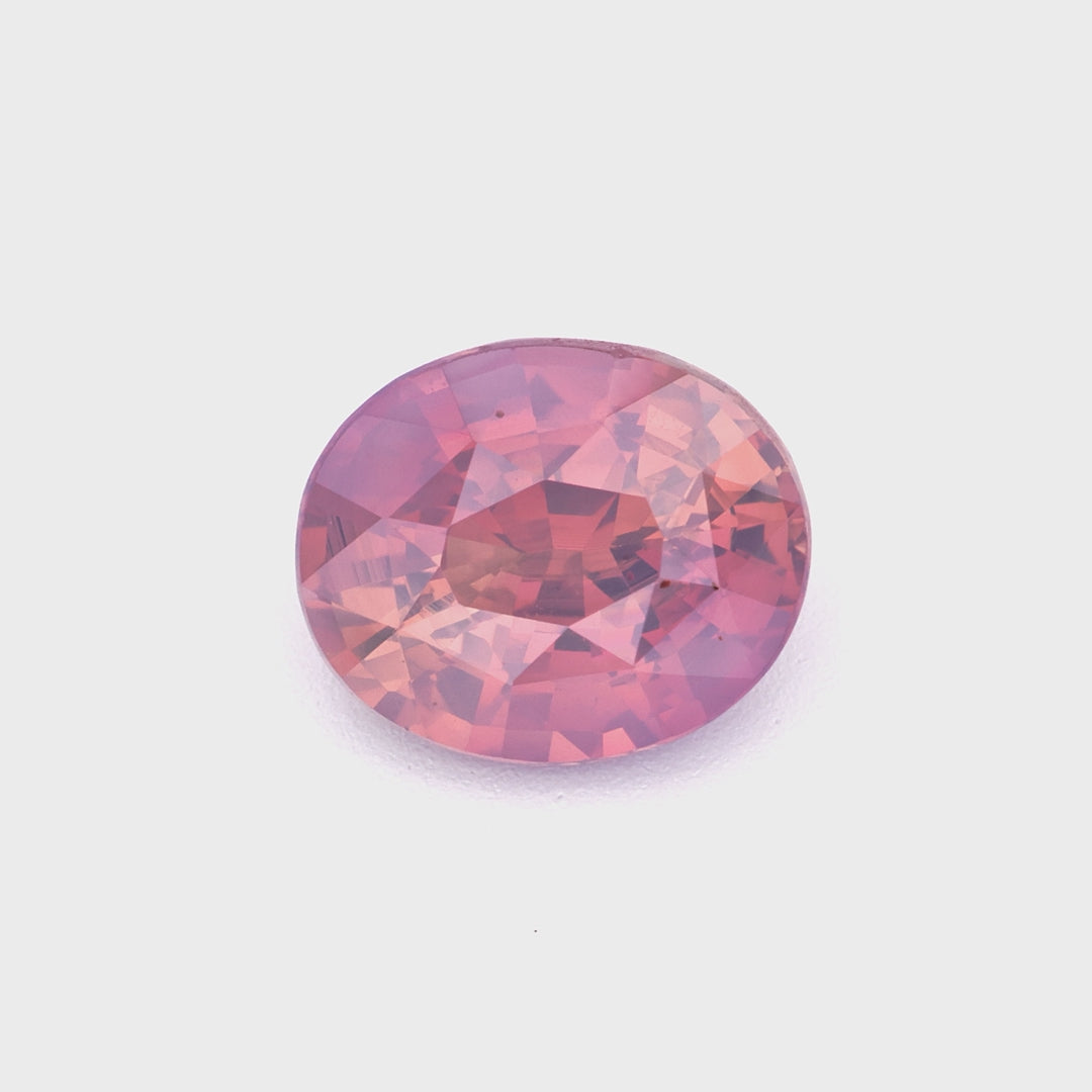 Opalescent Sapphire - 1.18 ct (Padparadscha colour)