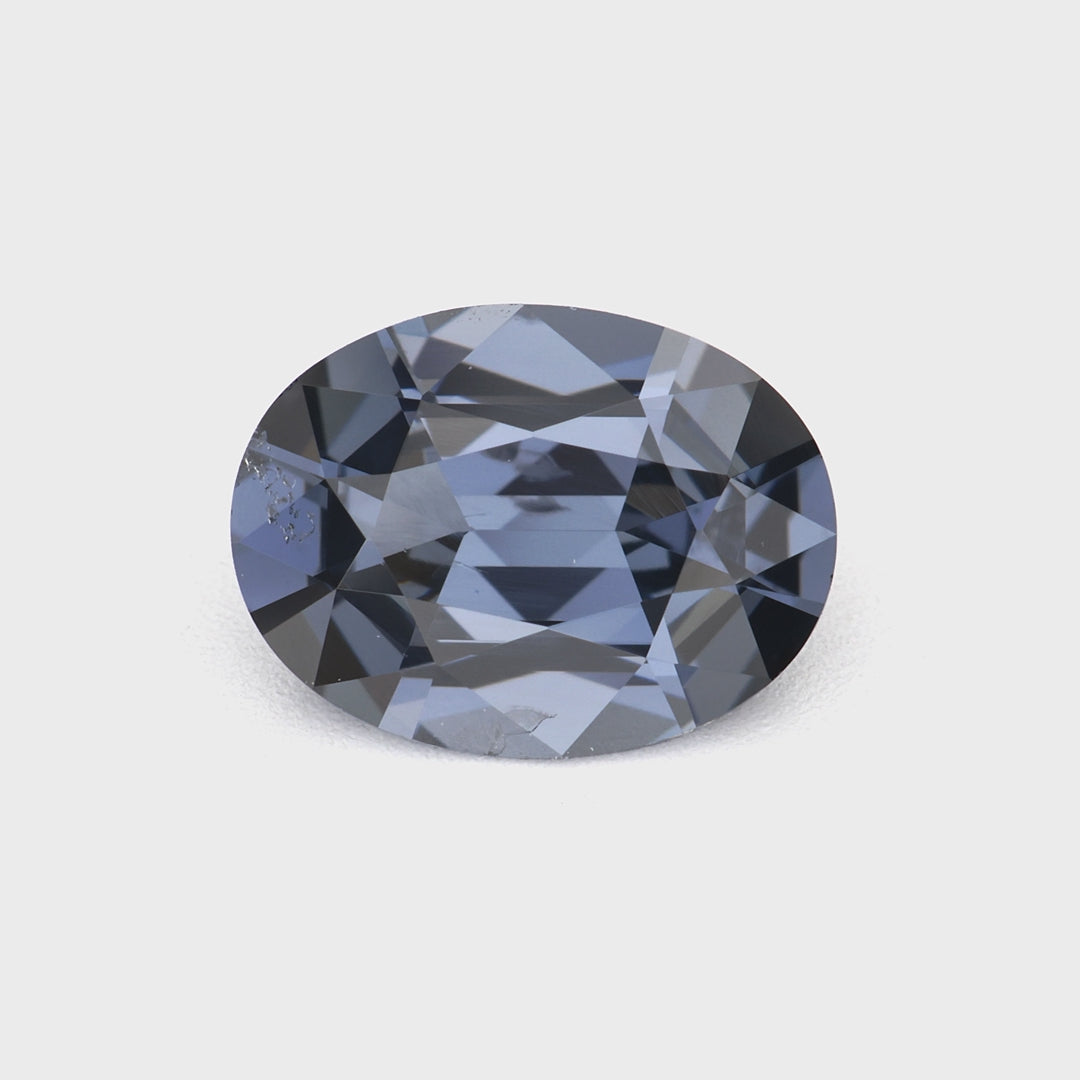 Gray spinel - 1.23 ct