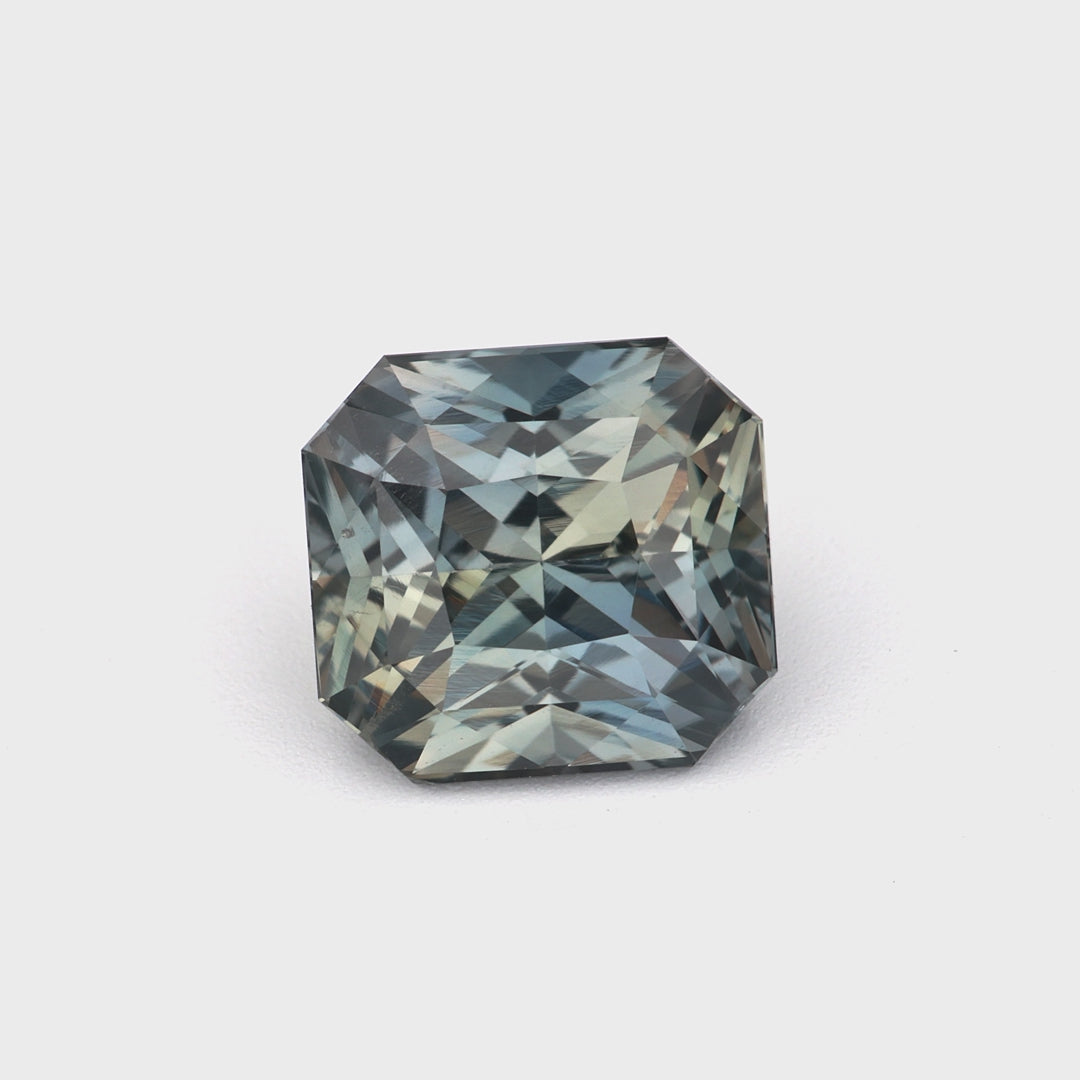 Bi colour sapphire - 2.08 ct