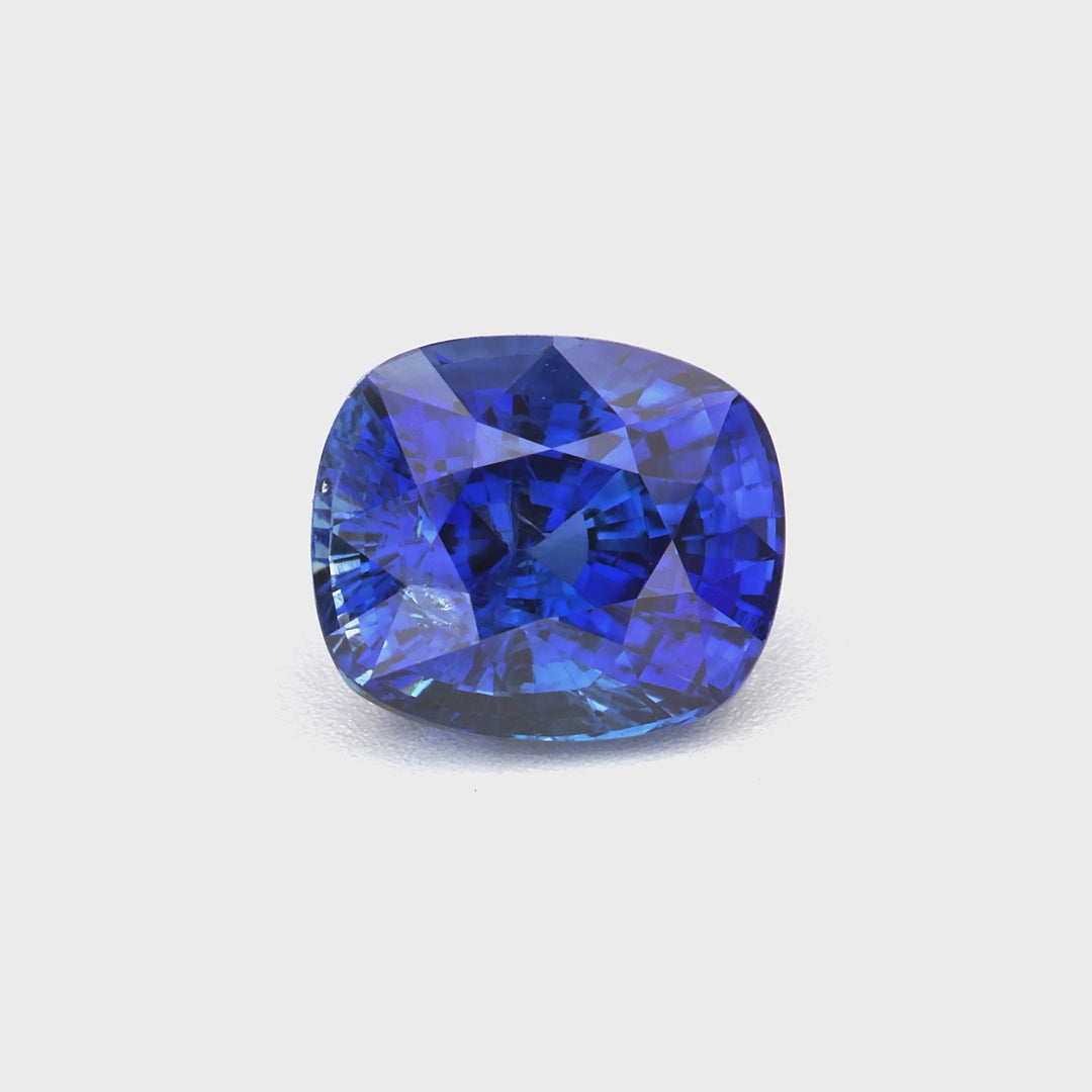 Royal Blue Sapphire - 1.09 ct