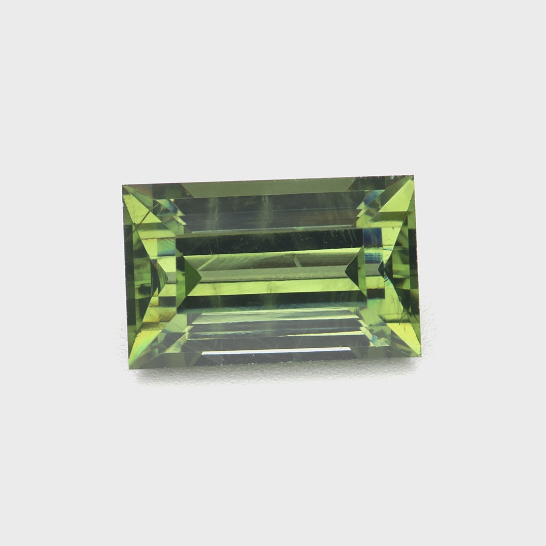 Green zircon - 1.77 ct
