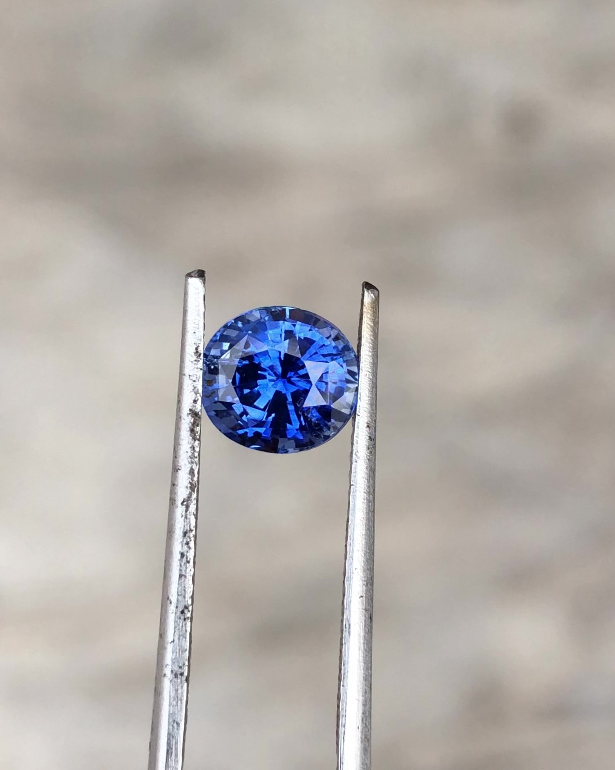 Blue sapphire - 1.78 ct