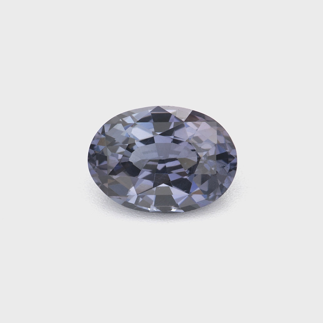 Gray spinel - 0.94 ct