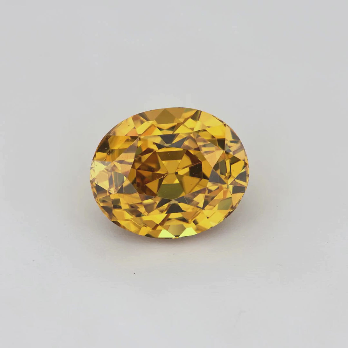 Yellow zircon - 4.4 ct