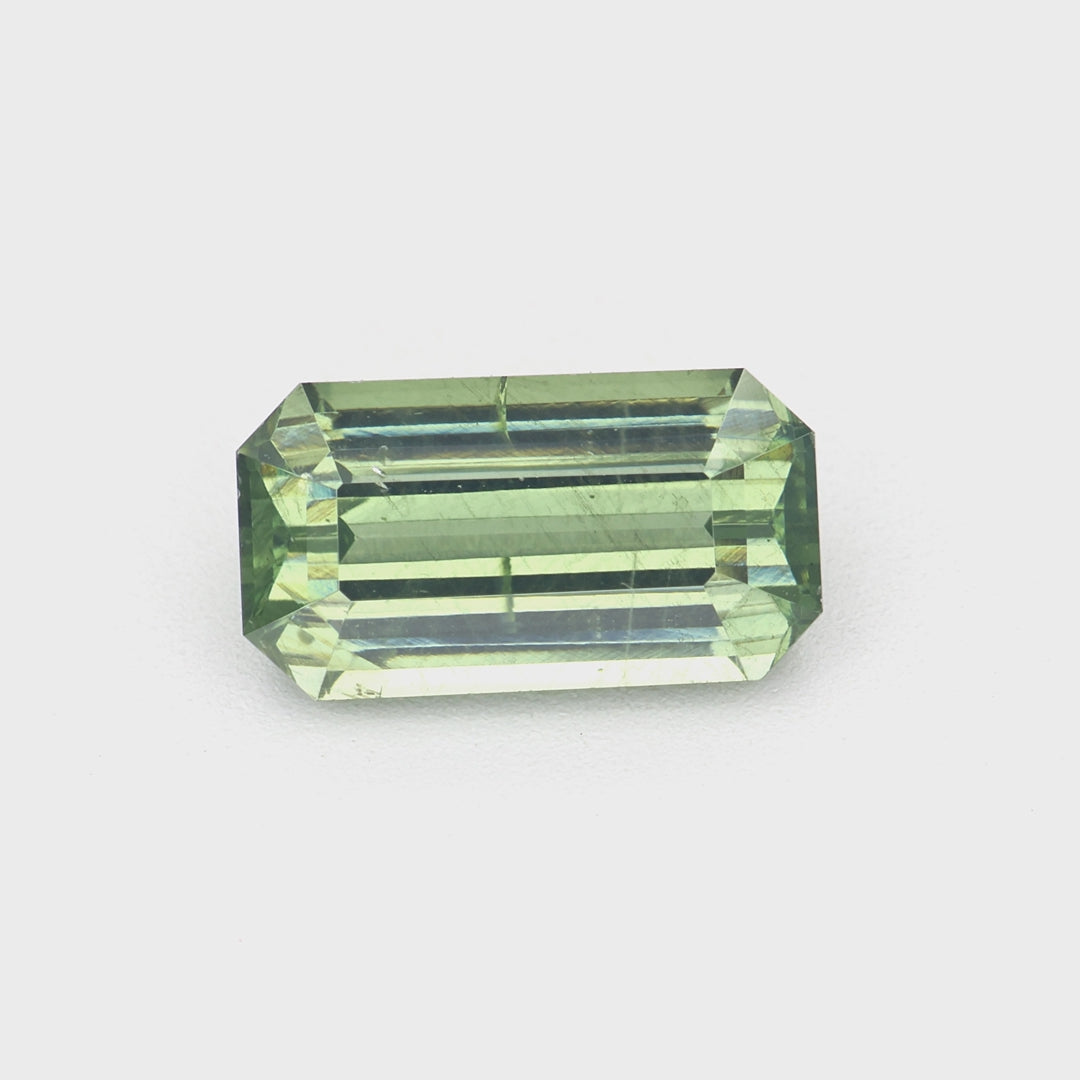 Green zircon - 1.3 ct