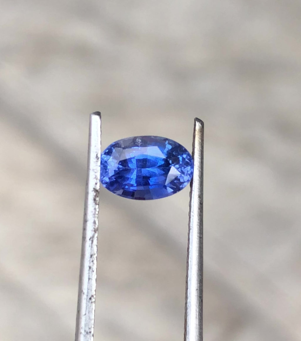 Blue sapphire - 1.50 ct